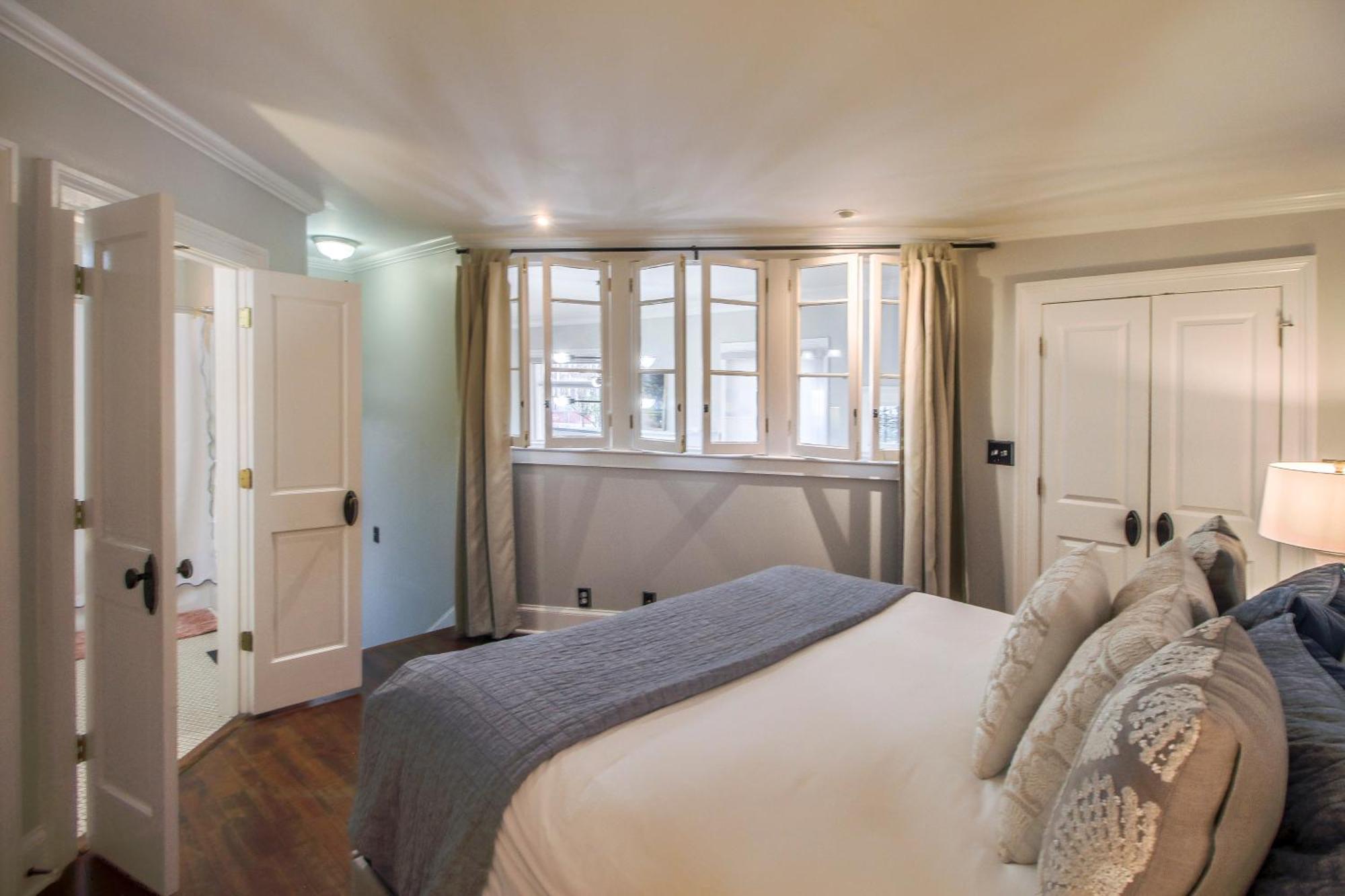 Walk To It All In Downtown, Double King Beds Σαβάνα Εξωτερικό φωτογραφία
